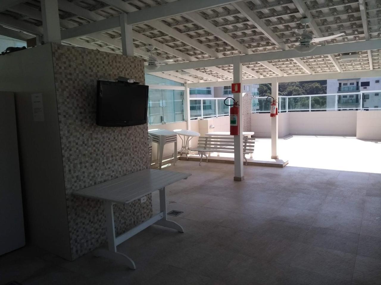 Apartamento Dulce Pitangueiras Guarujá com varanda Exterior foto